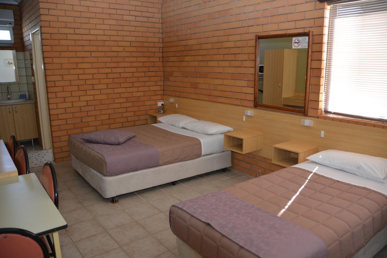 Grong Grong Motor Inn מראה חיצוני תמונה